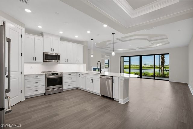 15320 Lucerna ST 102, Naples, FL 34114