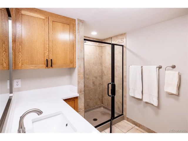7071 S Bryant St, Littleton, CO 80120