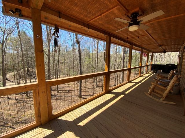 28 Copper Fox Corner, Murphy, NC 28906