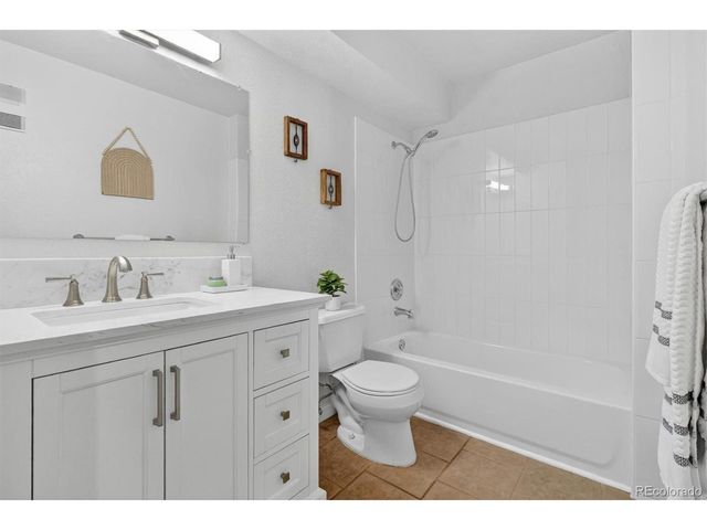 10150 E Virginia Ave 19-102, Denver, CO 80247