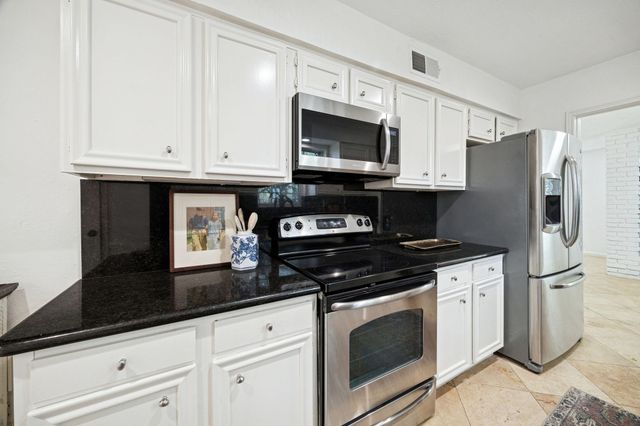 6710 Alejandro Place, Baytown, TX 77523