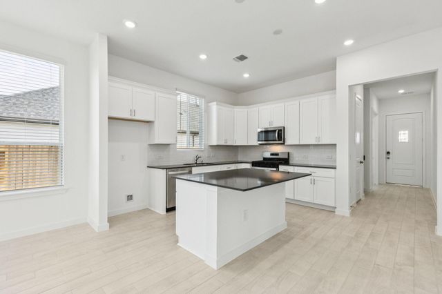 6710 Alejandro Place, Baytown, TX 77523