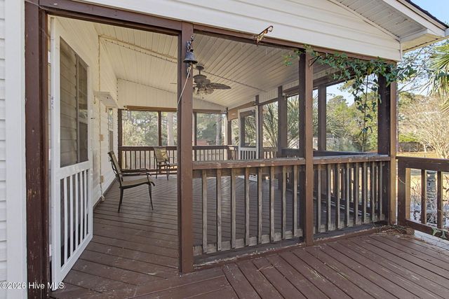 105 Plover Circle, Sneads Ferry, NC 28460