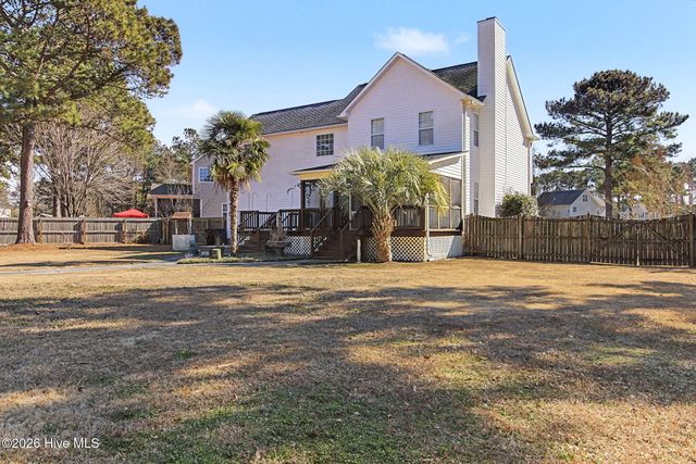 105 Plover Circle, Sneads Ferry, NC 28460