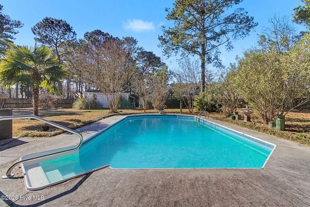 105 Plover Circle, Sneads Ferry, NC 28460