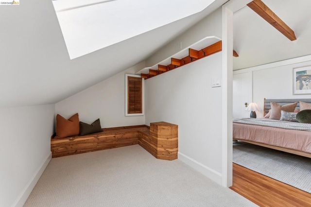 6004 Auburn Avenue, Oakland, CA 94618
