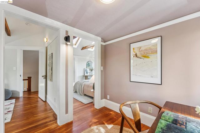 6004 Auburn Avenue, Oakland, CA 94618