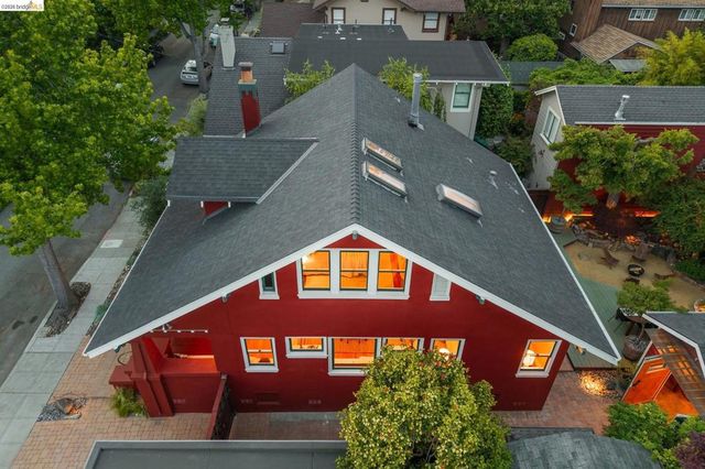 6004 Auburn Avenue, Oakland, CA 94618