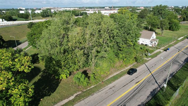 13463 Dequindre Street, Detroit, MI 48212