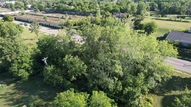 13463 Dequindre Street, Detroit, MI 48212