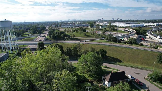 13463 Dequindre Street, Detroit, MI 48212
