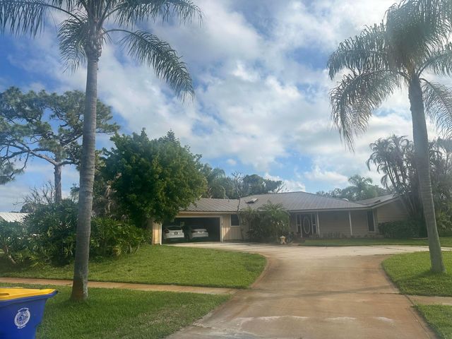 931 NE Town Terrace, Jensen Beach, FL 34957