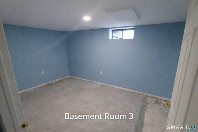 2 Sharren Lane, Enfield, CT 06082