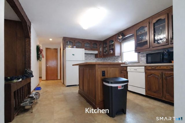 2 Sharren Lane, Enfield, CT 06082