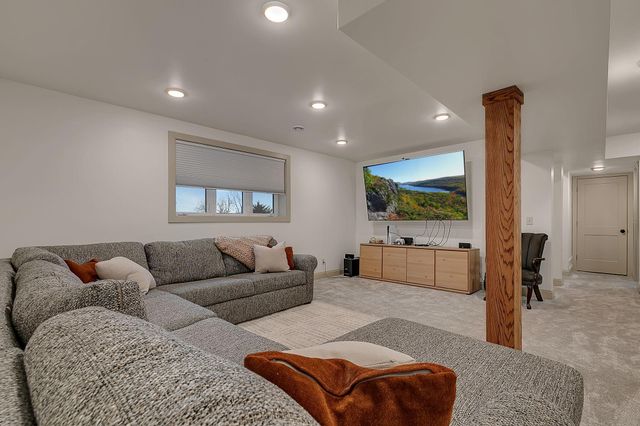 40498 County Road 168, Melrose, MN 56352