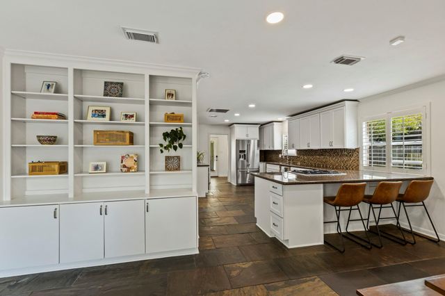 5403 Coral Ridge Road, Houston, TX 77069