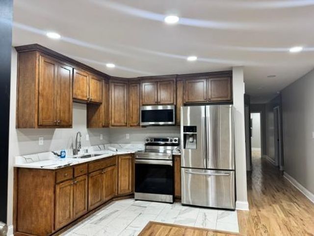 5413 E 29 Street, Kansas City, MO 64128