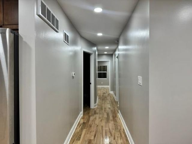 5413 E 29 Street, Kansas City, MO 64128