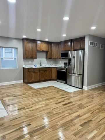 5413 E 29 Street, Kansas City, MO 64128