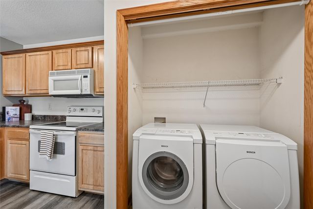 3740 37th Avenue SW A, Cedar Rapids, IA 52404