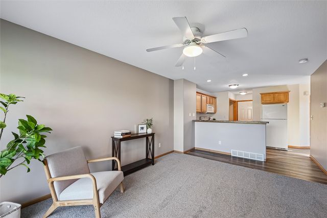 3740 37th Avenue SW A, Cedar Rapids, IA 52404