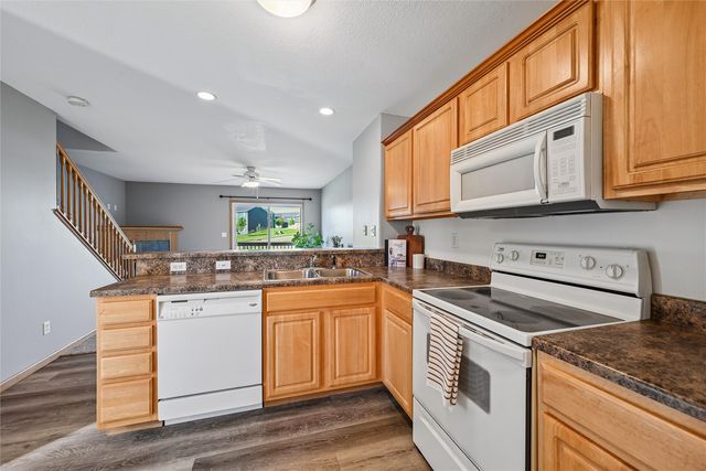 3740 37th Avenue SW A, Cedar Rapids, IA 52404