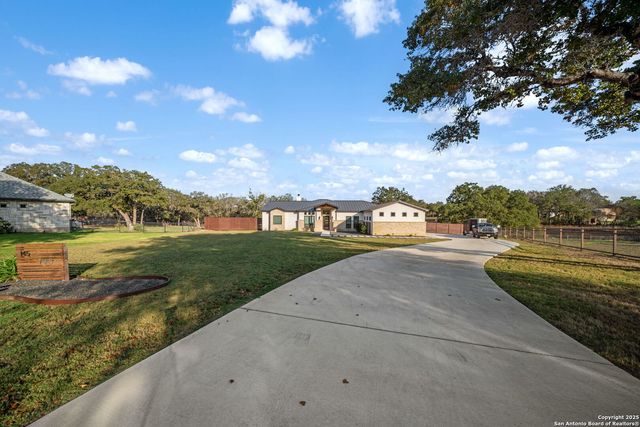 145 Bucks, La Vernia, TX 78121