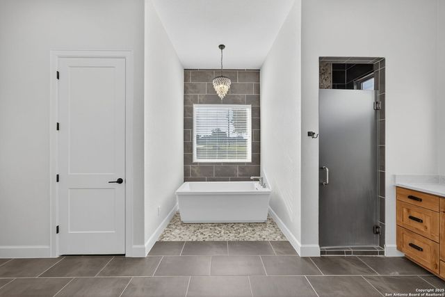 145 Bucks, La Vernia, TX 78121