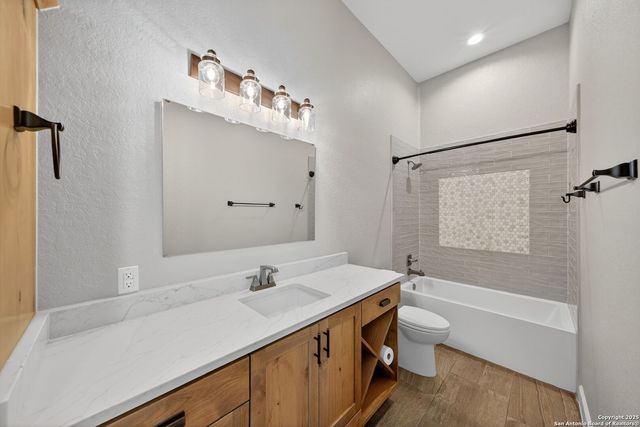 145 Bucks, La Vernia, TX 78121