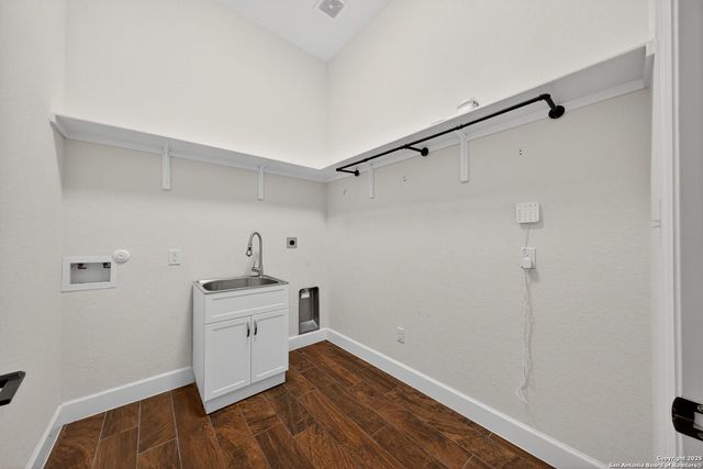 145 Bucks, La Vernia, TX 78121