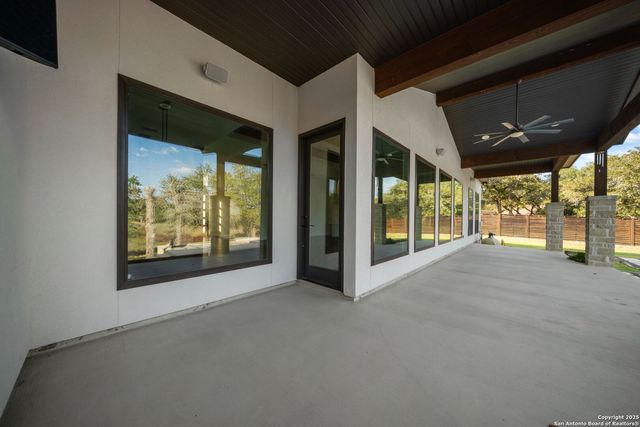 145 Bucks, La Vernia, TX 78121