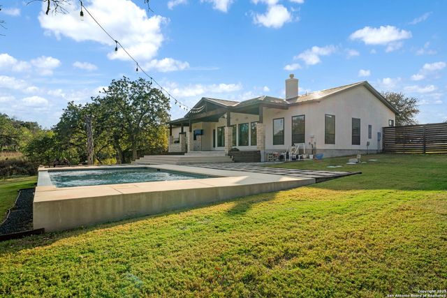 145 Bucks, La Vernia, TX 78121