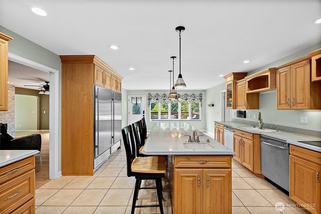 6718 76th Street W, Lakewood, WA 98499