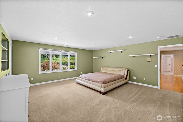 6718 76th Street W, Lakewood, WA 98499