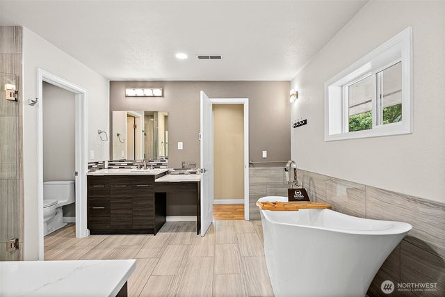 6718 76th Street W, Lakewood, WA 98499