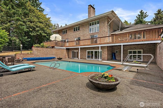 6718 76th Street W, Lakewood, WA 98499