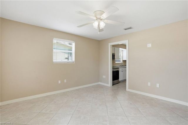 530 92nd AVE N, Naples, FL 34108