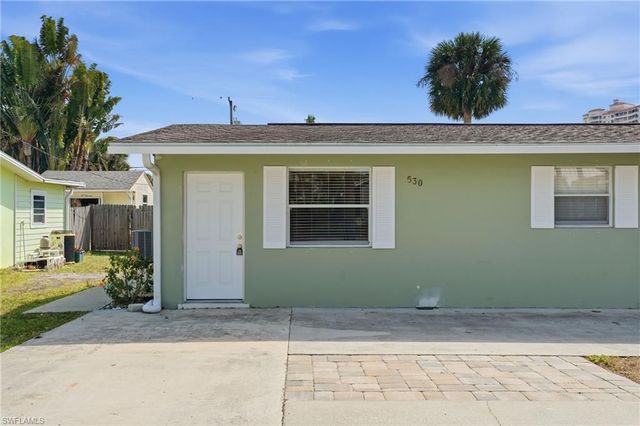 530 92nd AVE N, Naples, FL 34108