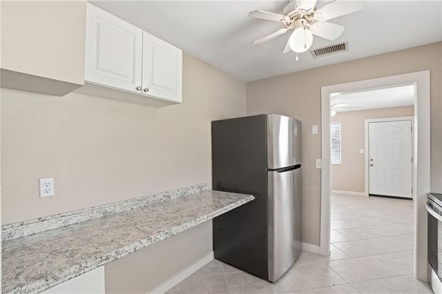 530 92nd AVE N, Naples, FL 34108