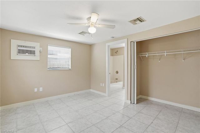 530 92nd AVE N, Naples, FL 34108