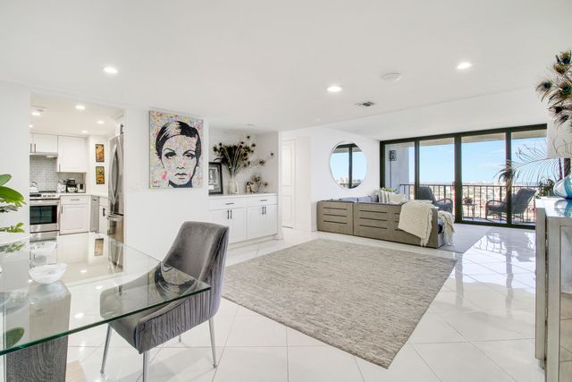 5600 N Flagler Drive Ph107, West Palm Beach, FL 33407