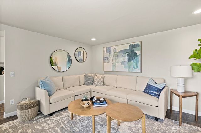 731 S 19th Street, Renton, WA 98055