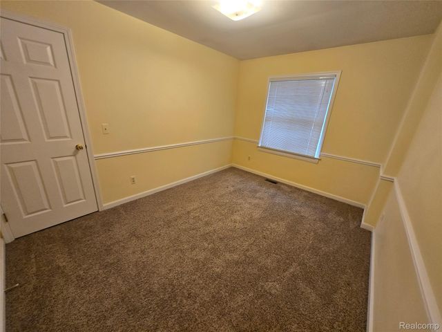 3810 Rochester Road, Royal Oak, MI 48073