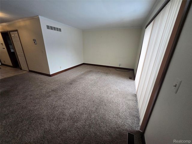 3810 Rochester Road, Royal Oak, MI 48073