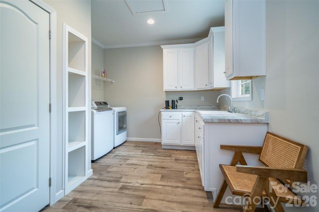 306 Burnsville School Road, Burnsville, NC 28714