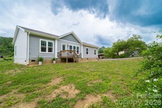 306 Burnsville School Road, Burnsville, NC 28714