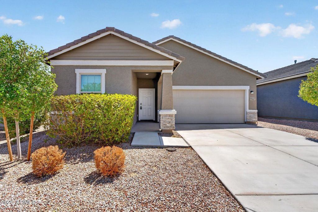 19427 W COOLIDGE Street, Litchfield Park, AZ 85340