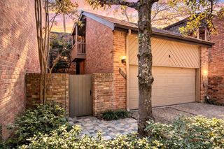 252 Sugarberry Circle, Houston, TX 77024