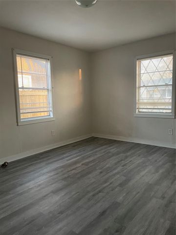 1960 May Street, Beaumont, TX 77705