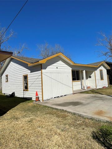 1960 May Street, Beaumont, TX 77705